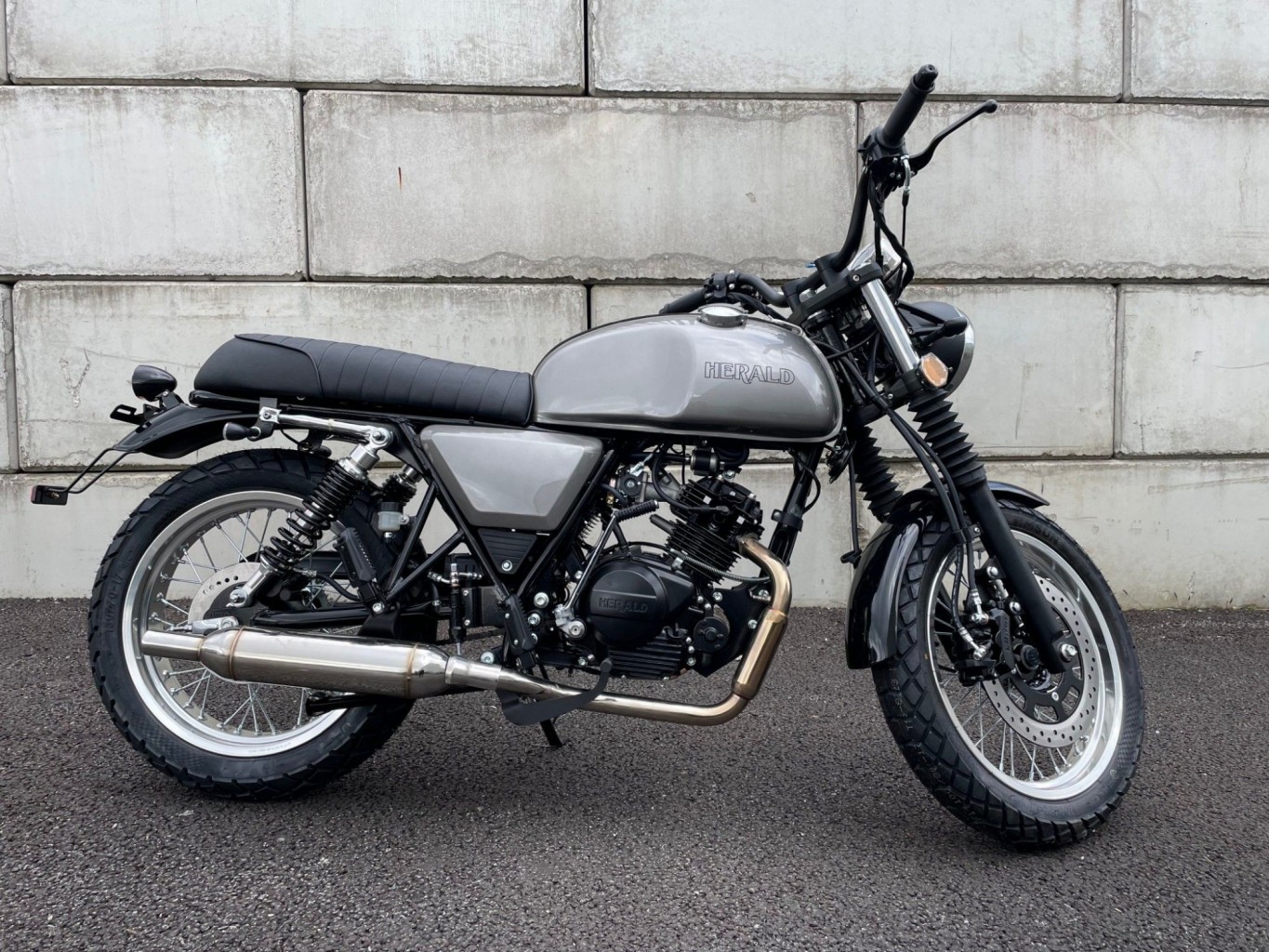 Herald motor deals co classic 125cc